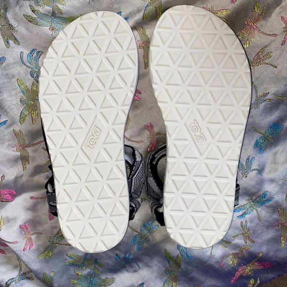 Teva NWOB Original Universal Womens Sandal BWGR-Boomerang White-Black Print Sz 6 - Picture 3 of 6